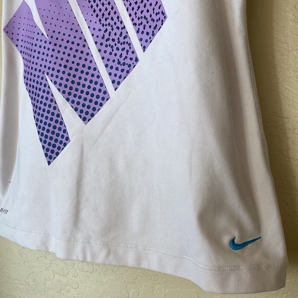 Nike athletic tank w built in bra - Picture 2 of 6